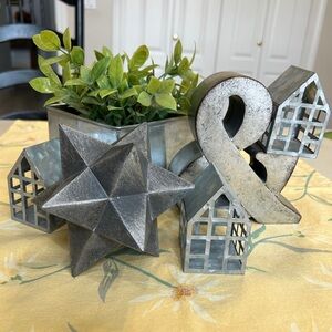 Silver Home Accents Set